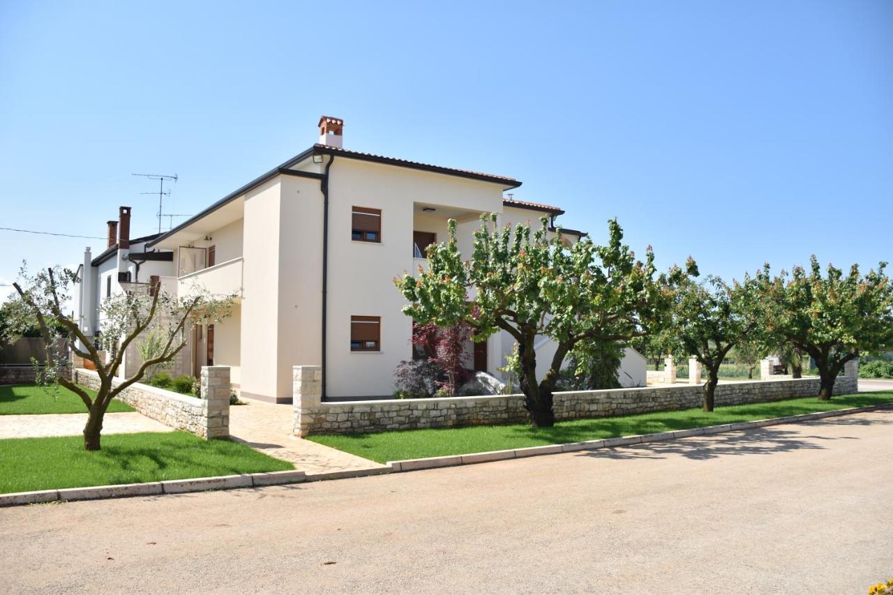 Apartmani Diana Novigrad  Exterior photo