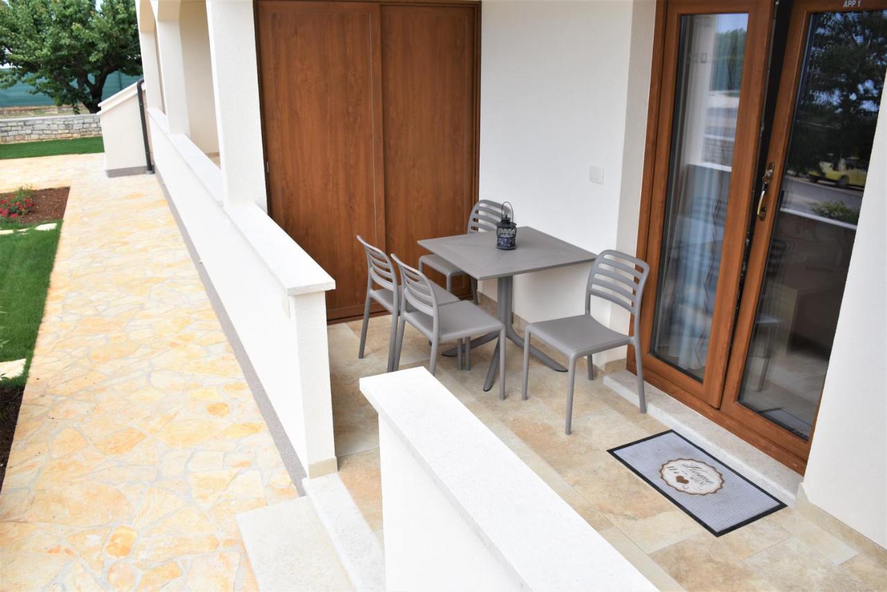 Apartmani Diana Novigrad  Exterior photo